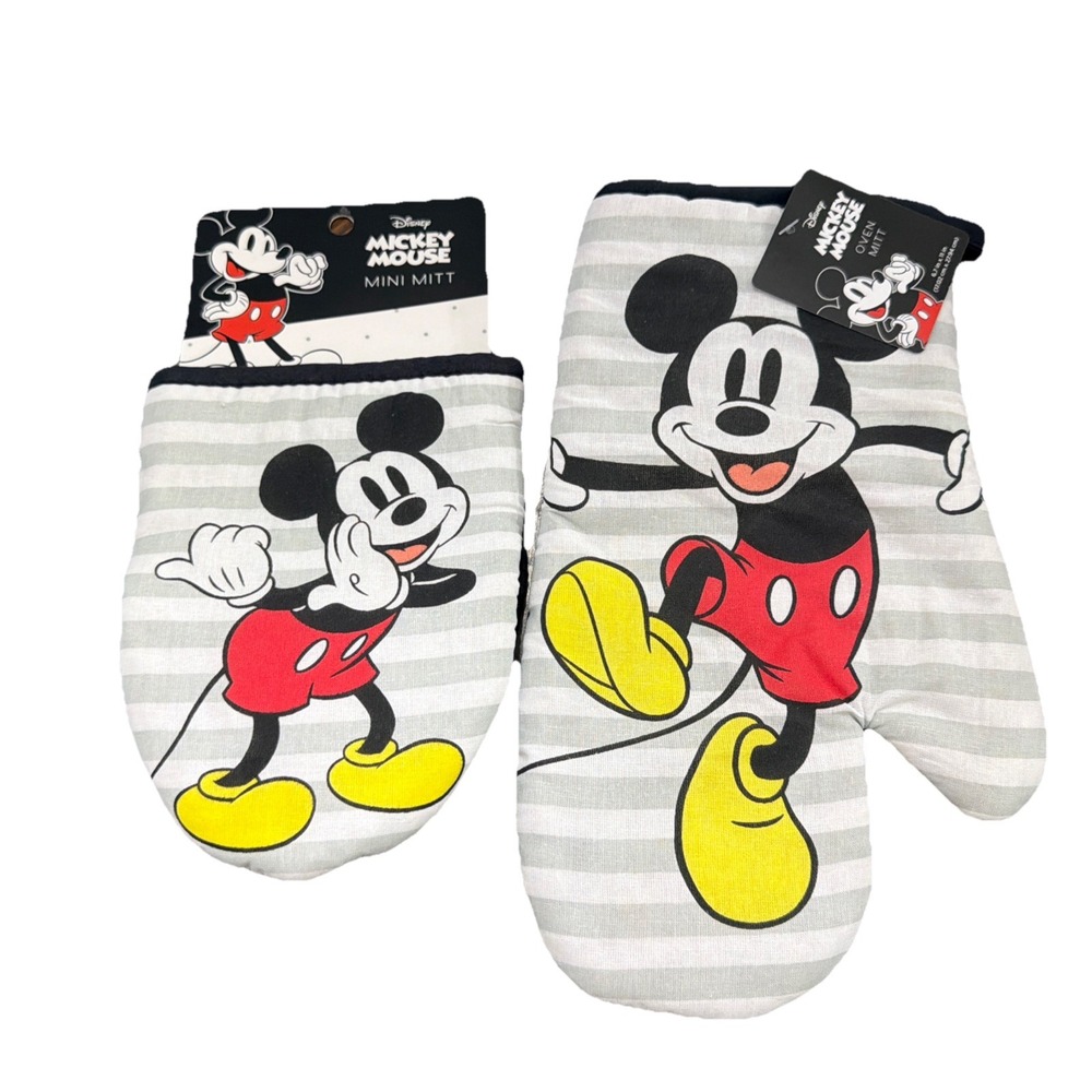 Disney Mickey Mouse Kitchen Oven Mitts Mickey Mouse Disney Kitchen Ware
